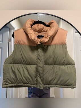 Zara Color Block Puffer Vest Olive Green Tan Size L